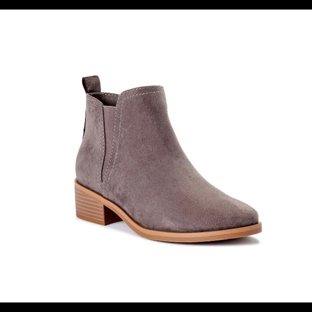NWT grey ankle booties